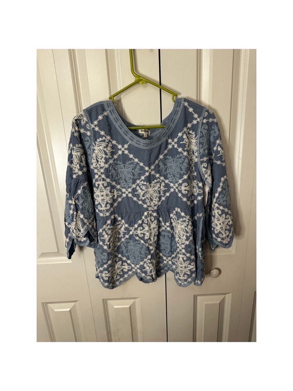 Kindred Blue White Embroidered Blouse Size M